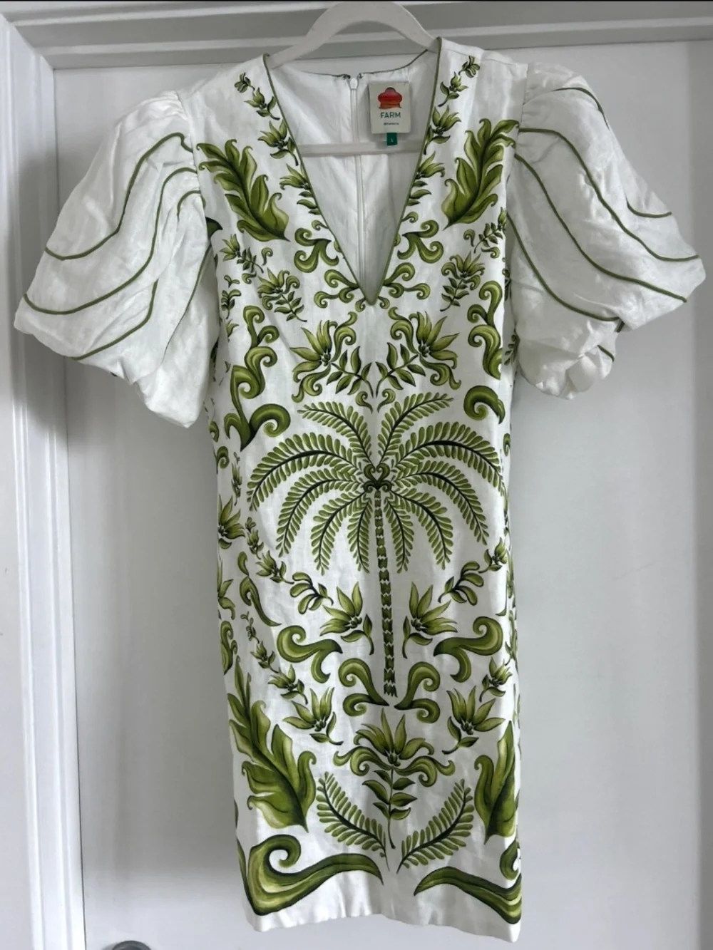 Farm Rio Dress NWT - Picture 1 of 2